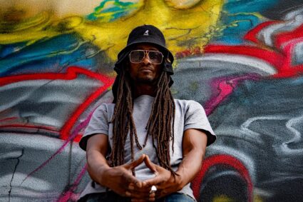 Jaeyez frappe fort avec “Quand tombent les masques”